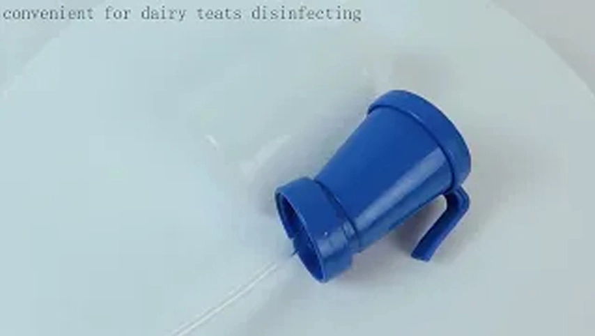 Farm Plastic Teat Dip Cup for Dairy Cow 300ml Foamer Teat