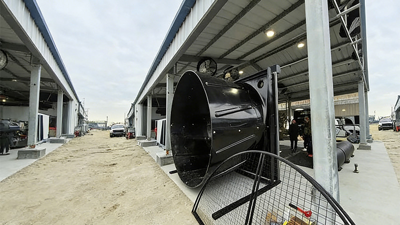 IP55 rated 98-inch industrial EC exhaust fan with brushless PM motor, optimized for harsh environments like pig farms and greenhouses IP55 rated 98-inch industrial EC exhaust fan with brushless PM motor, optimized for harsh environments like pig farms and greenhouses